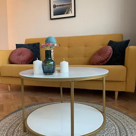 Avis Skwer Kosciuszki 9 * Gdynia